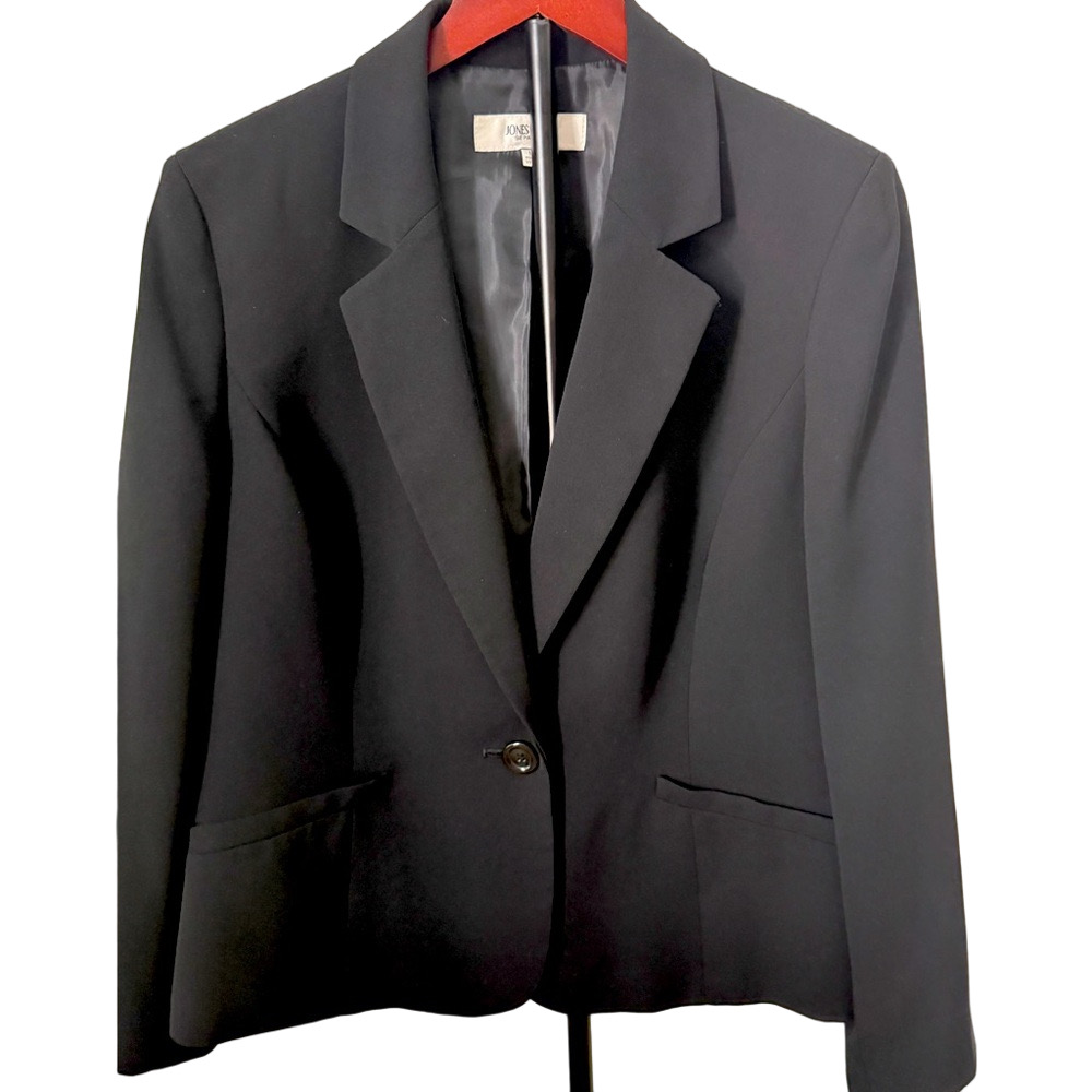 Classic Black Women's Blazer